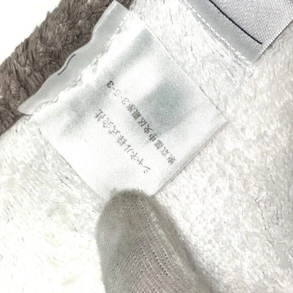 CHANEL Logo Stripe CC CC Mark Bath towel Interior Throw towel Gray Based/White - Picture 4 of 13